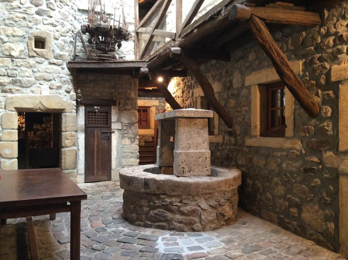 Aux Prisons De Montagny Bed & Breakfast Montagny  Eksteriør bilde